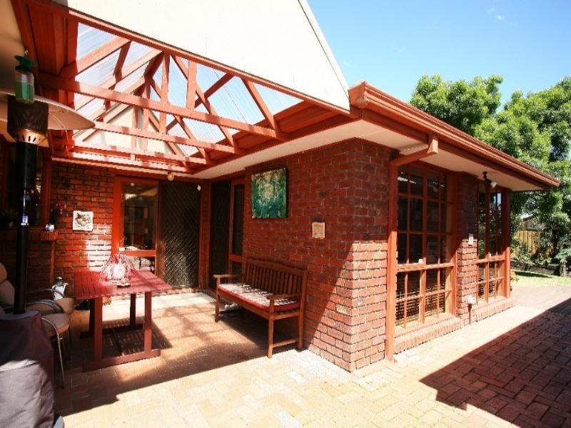 280 Dandelion Drive, Rowville VIC 3178