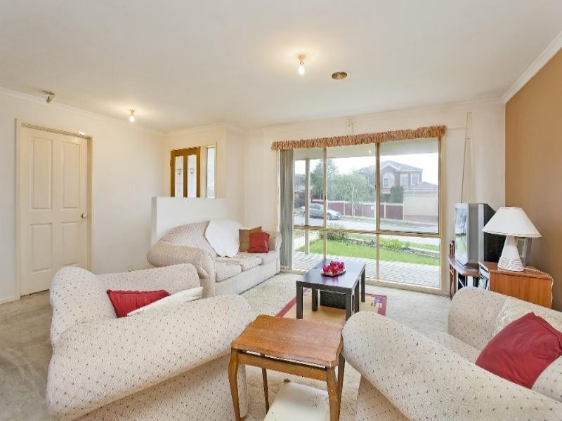 21 Pia Drive, Rowville VIC 3178