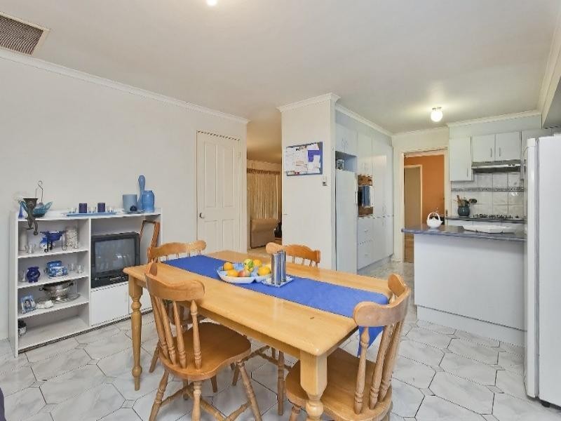 21 Pia Drive, Rowville VIC 3178