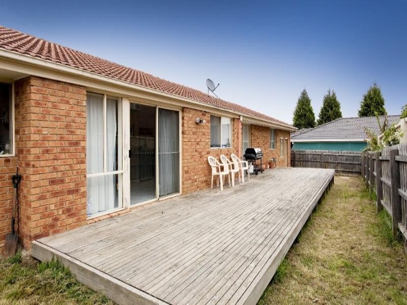 21 Pia Drive, Rowville VIC 3178