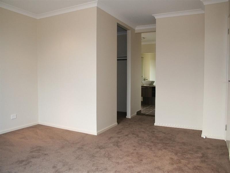 9 Swaran Close, Rowville VIC 3178