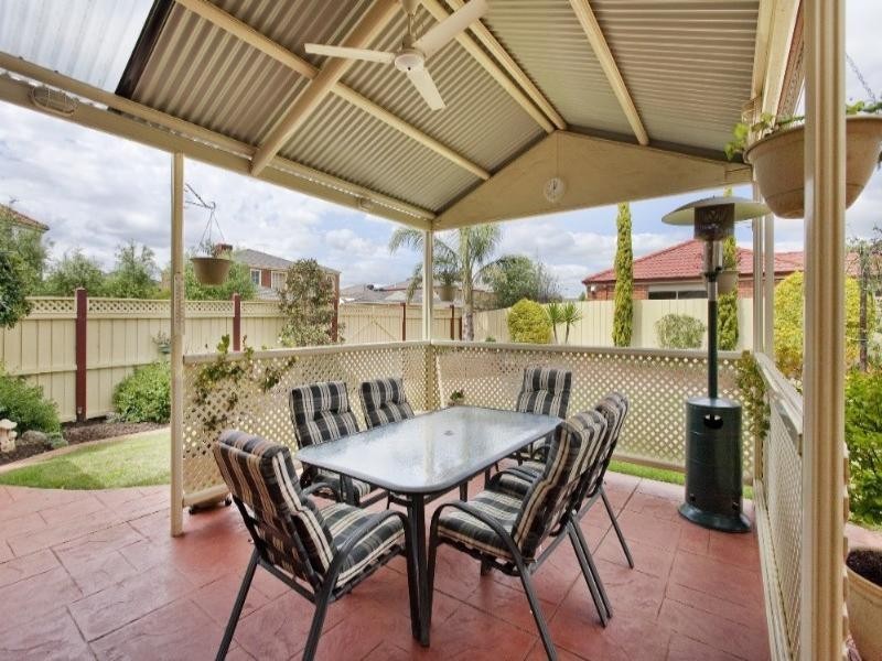 85 Fairway Drive, Rowville VIC 3178