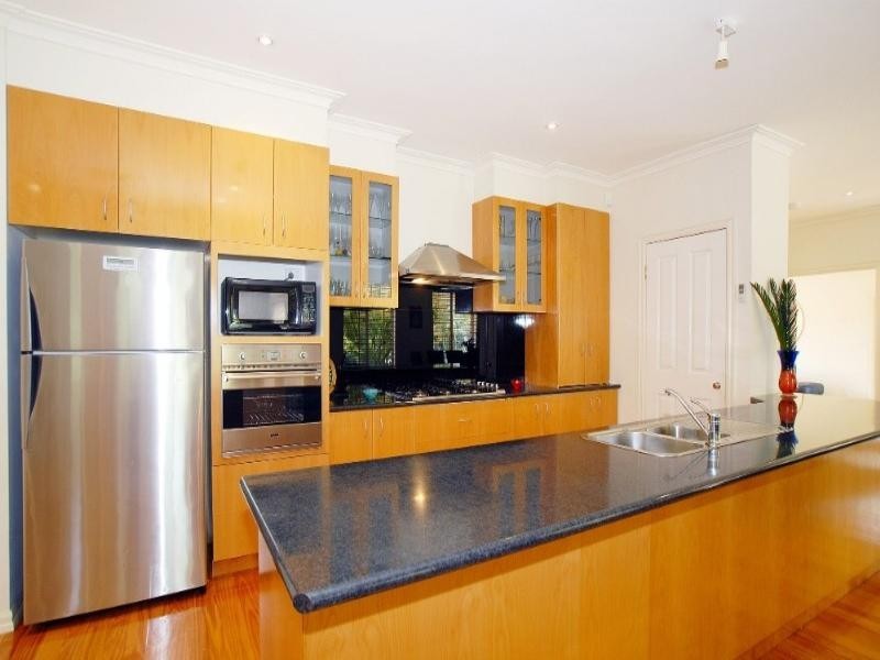 8 Norris Road, Rowville VIC 3178