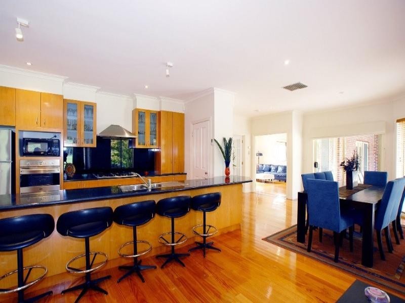 8 Norris Road, Rowville VIC 3178