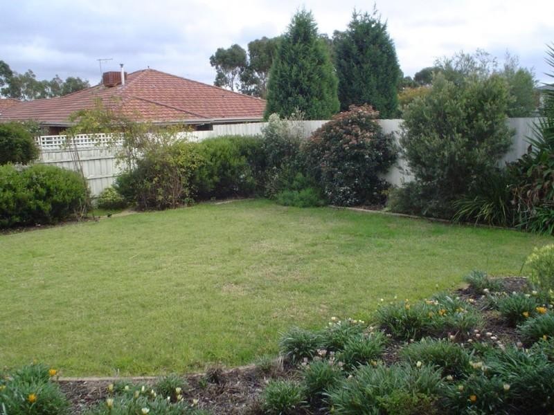 9 Suzana Place, Rowville VIC 3178