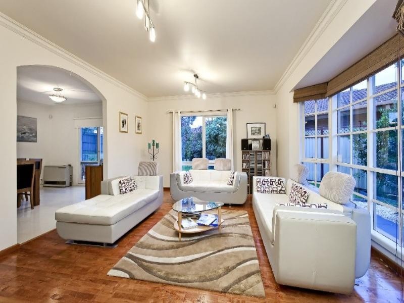 5 Rokewood Court, Endeavour Hills VIC 3802