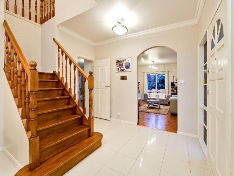 5 Rokewood Court, Endeavour Hills VIC 3802