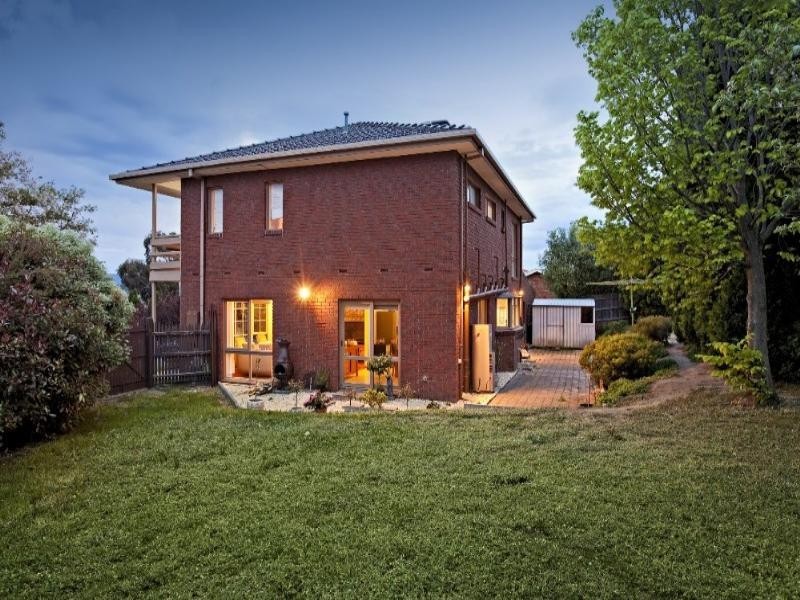 5 Rokewood Court, Endeavour Hills VIC 3802