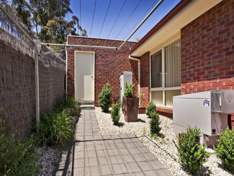 1/10 Bareena Avenue, Rowville VIC 3178