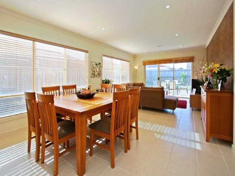 14 Monbulk Crescent, Rowville VIC 3178
