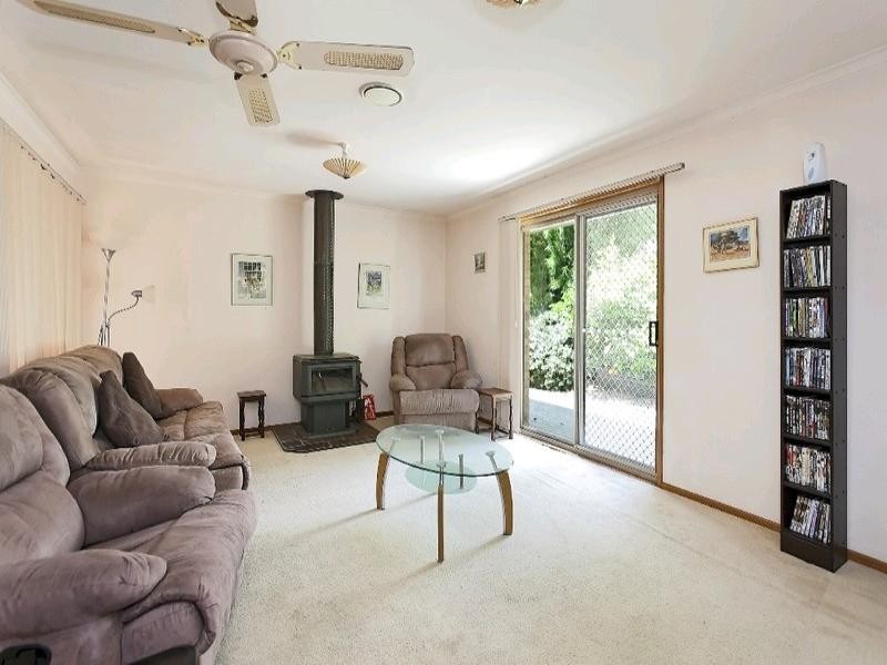 15 Liviana Drive, Rowville VIC 3178