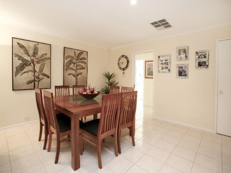 4 Bianca Court, Rowville VIC 3178