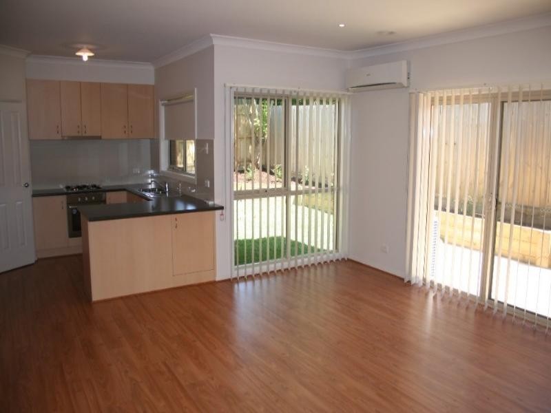 2/23 Norma Crescent, Knoxfield VIC 3180