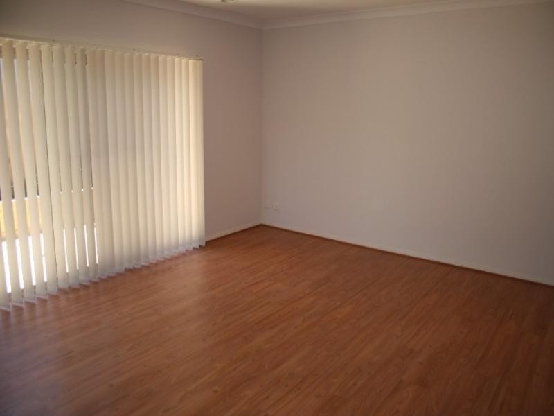 2/23 Norma Crescent, Knoxfield VIC 3180