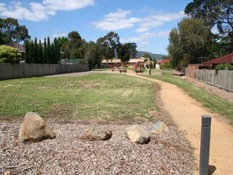 2/23 Norma Crescent, Knoxfield VIC 3180