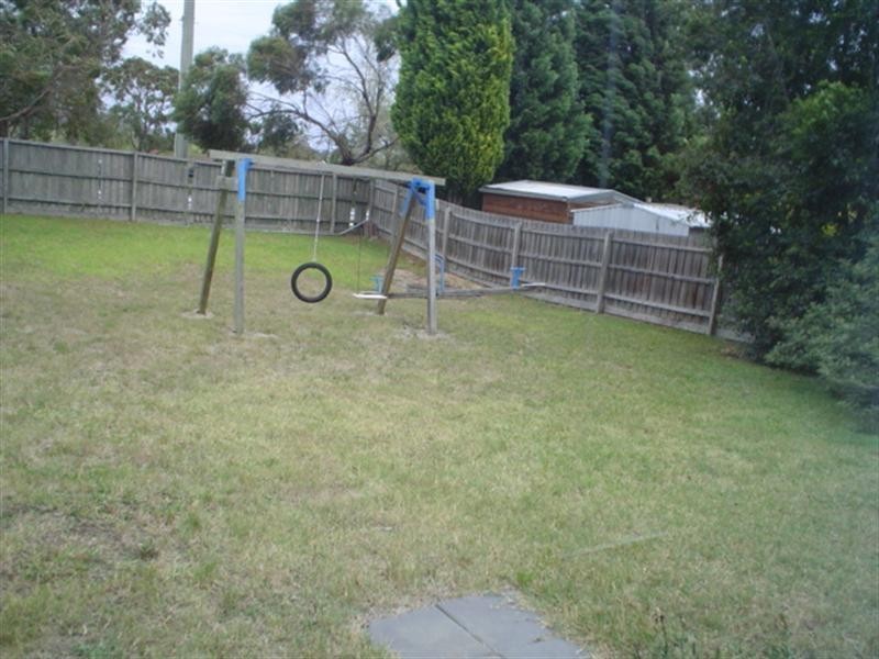 20 Lambourne Drive, Rowville VIC 3178