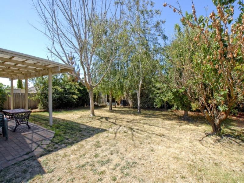 39 Vista Crescent, Rowville VIC 3178