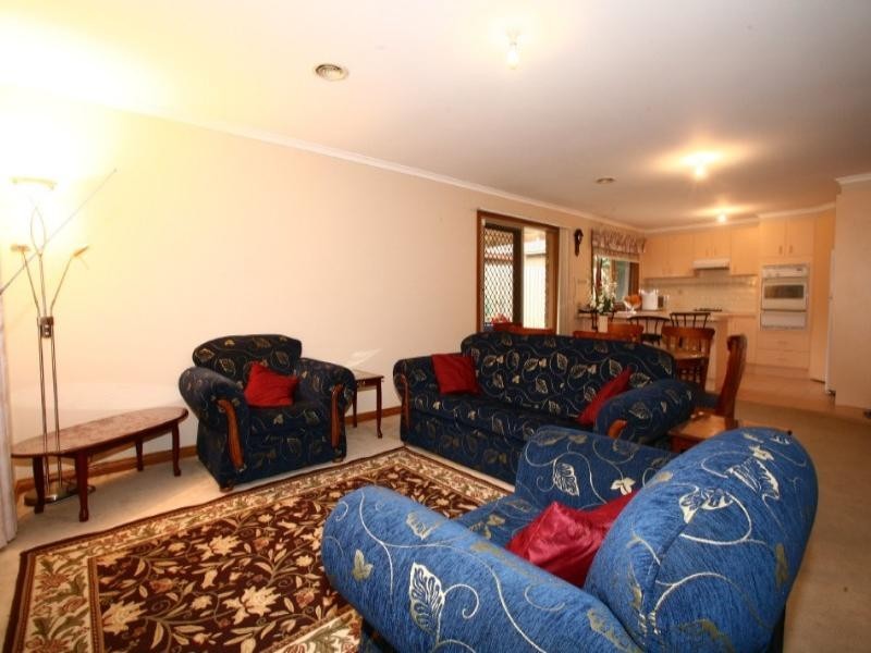 1 Third Avenue, Rowville VIC 3178