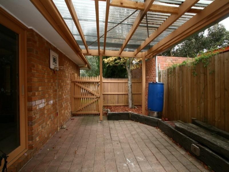 1 Third Avenue, Rowville VIC 3178