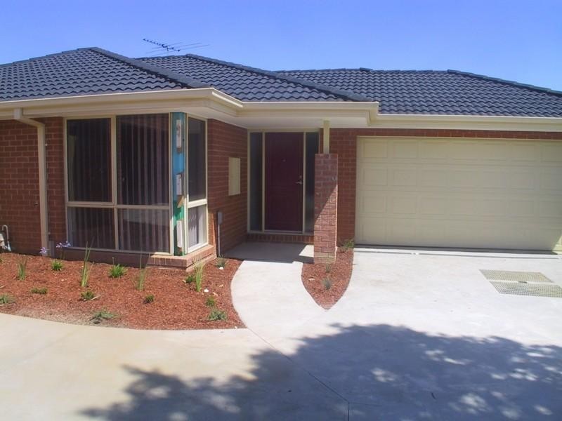 2/9 Seebeck Road, Rowville VIC 3178