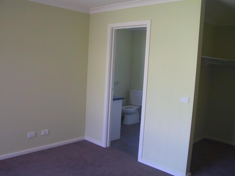 2/9 Seebeck Road, Rowville VIC 3178