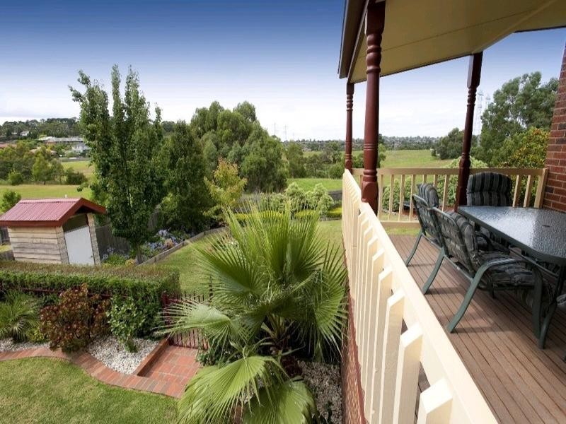 24 Parkview Terrace, Lysterfield South VIC 3156