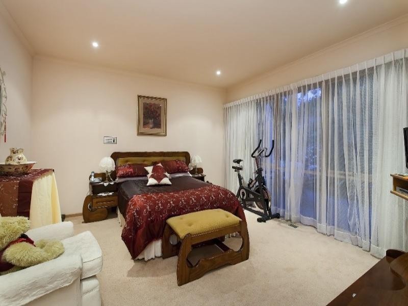 34 Tetragona Quadrant, Rowville VIC 3178