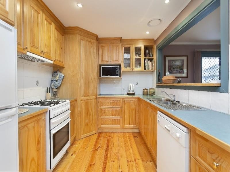 11 Spruce Drive, Rowville VIC 3178
