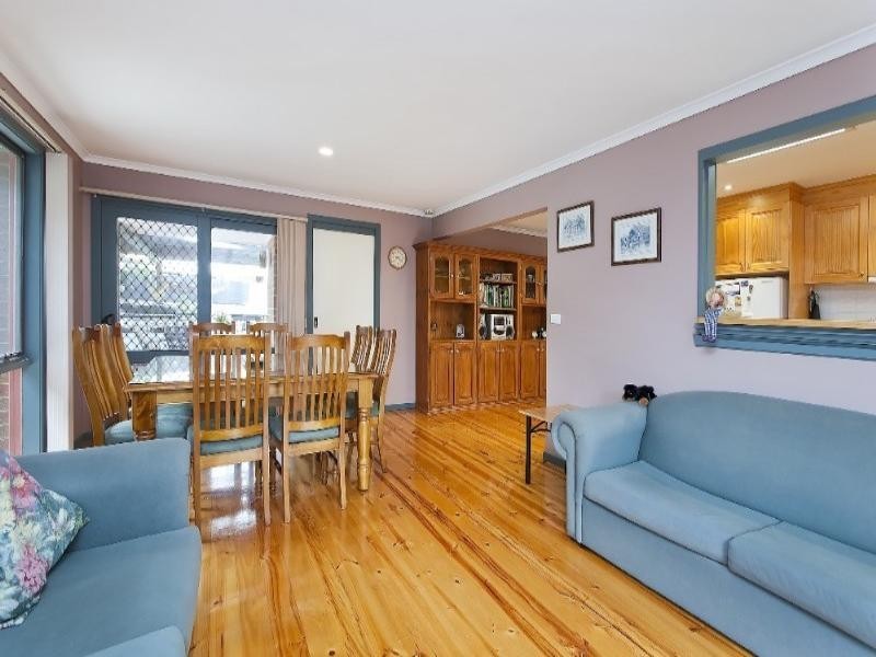 11 Spruce Drive, Rowville VIC 3178