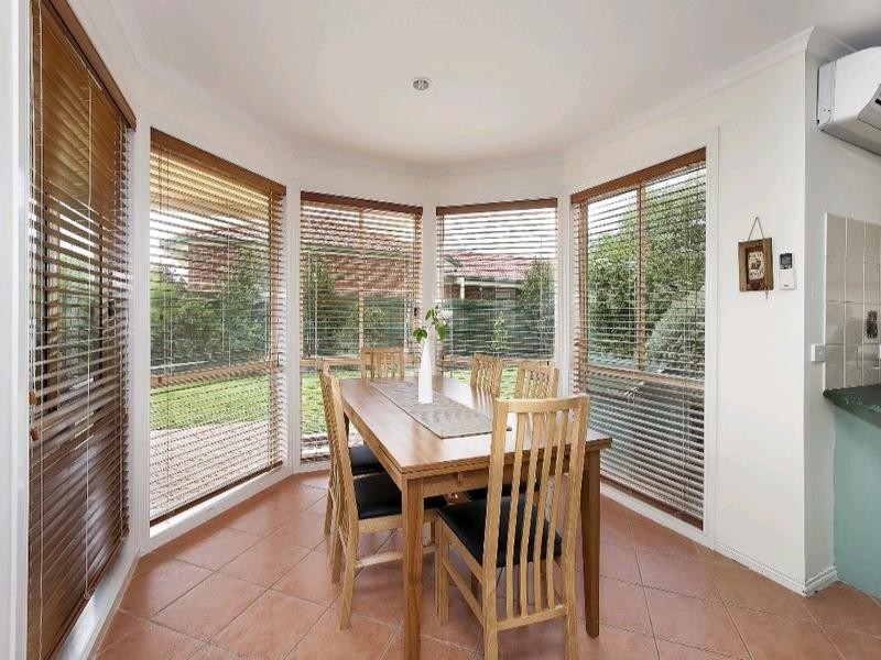 11 Fairway Drive, Rowville VIC 3178