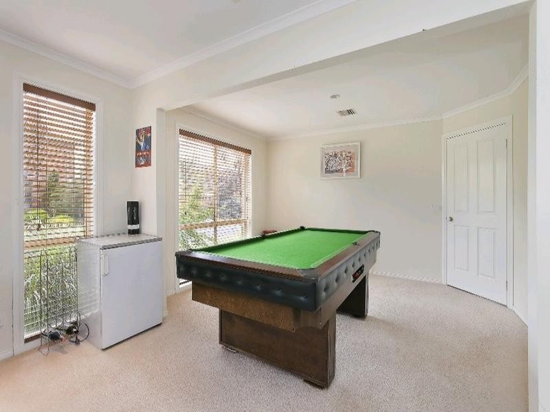 11 Fairway Drive, Rowville VIC 3178