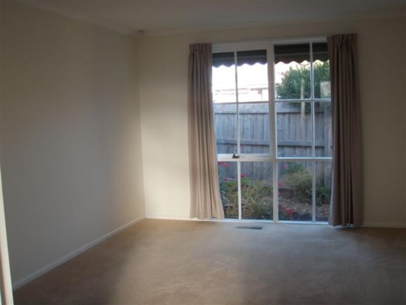 2 Galloway Street, Dandenong North VIC 3175