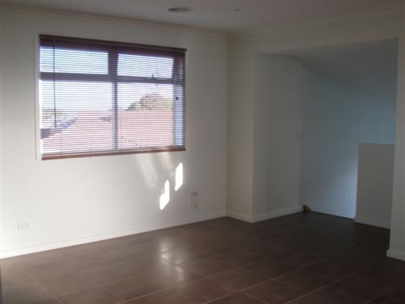 2 Galloway Street, Dandenong North VIC 3175