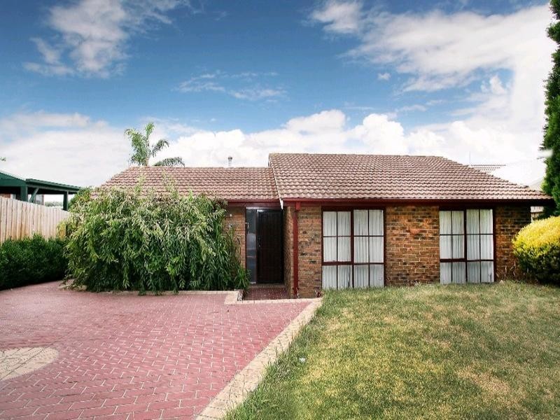 30 Erskine Drive, Rowville VIC 3178