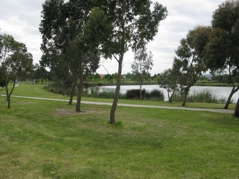 23 Braybrook Drive, Narre Warren South VIC 3805