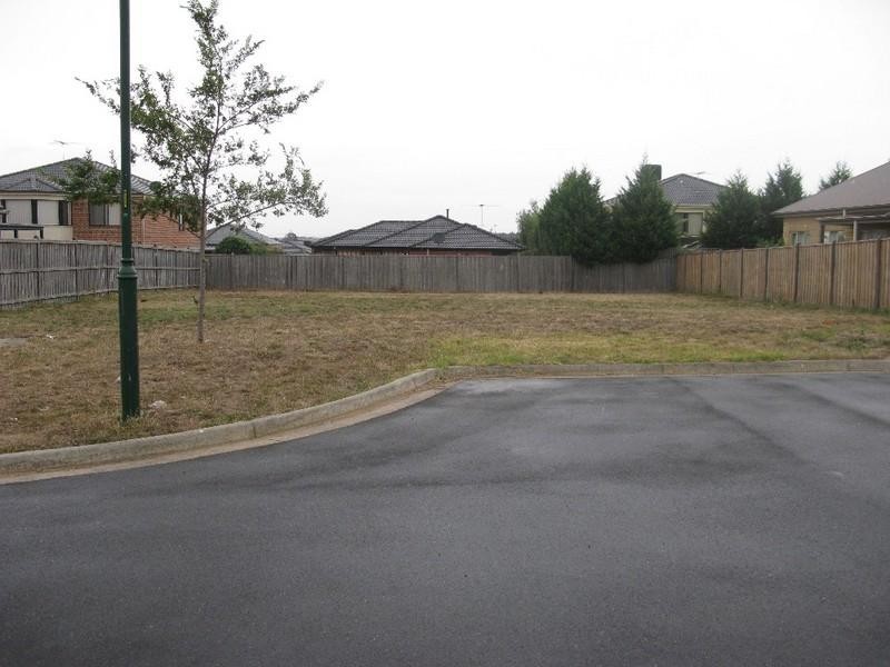 23 Braybrook Drive, Narre Warren South VIC 3805