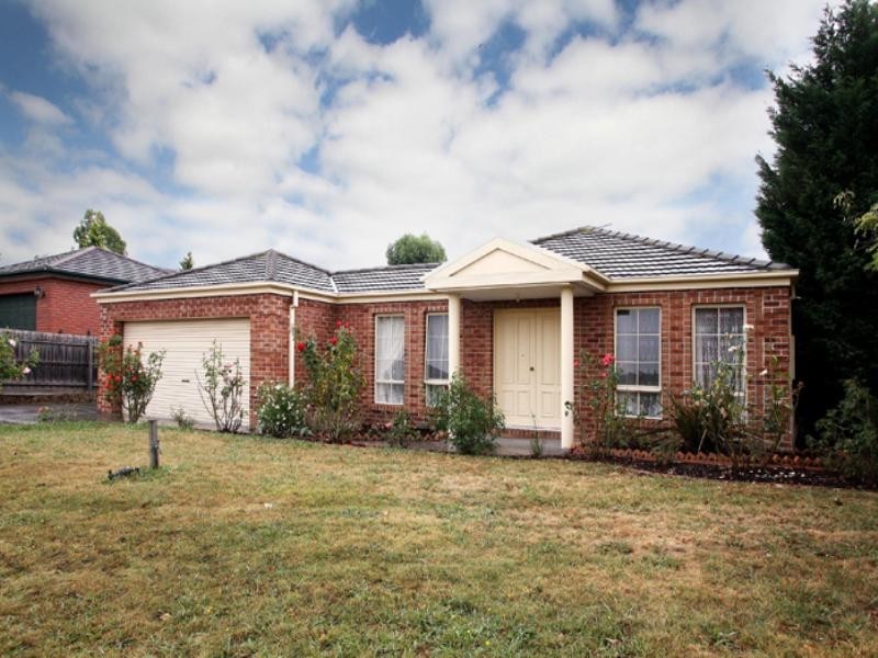 25 Brooklyn Bay Close, Rowville VIC 3178