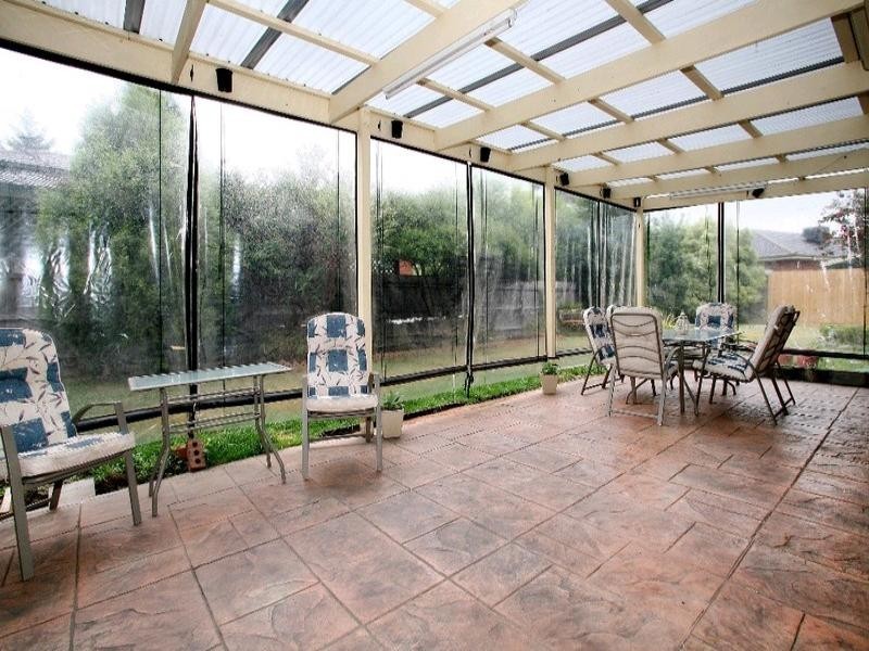 25 Brooklyn Bay Close, Rowville VIC 3178