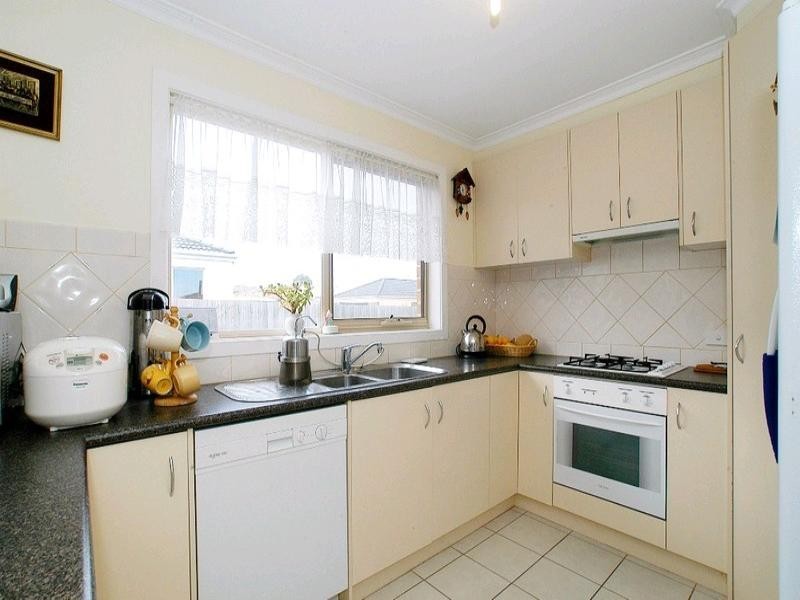 129 Golf Links Avenue, Berwick VIC 3806