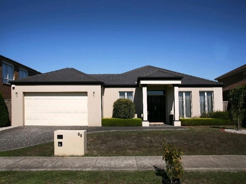 66 Langhorne Crescent, Rowville VIC 3178