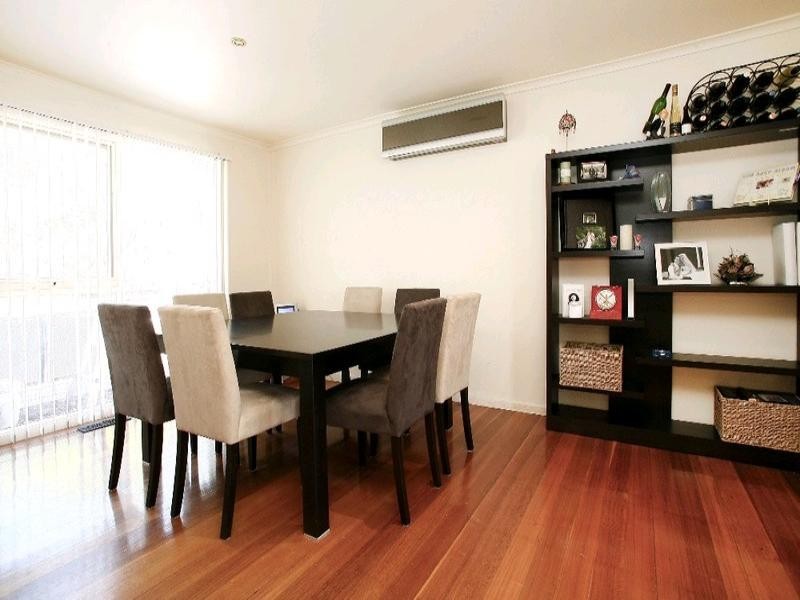 15 Simmonds Place, Endeavour Hills VIC 3802