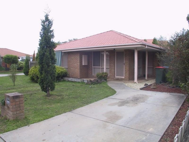 10 Adrian Place, Rowville VIC 3178