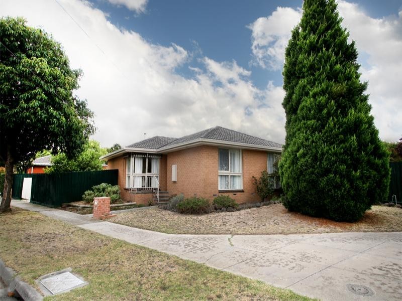 8 Ayton Court, Noble Park North VIC 3174