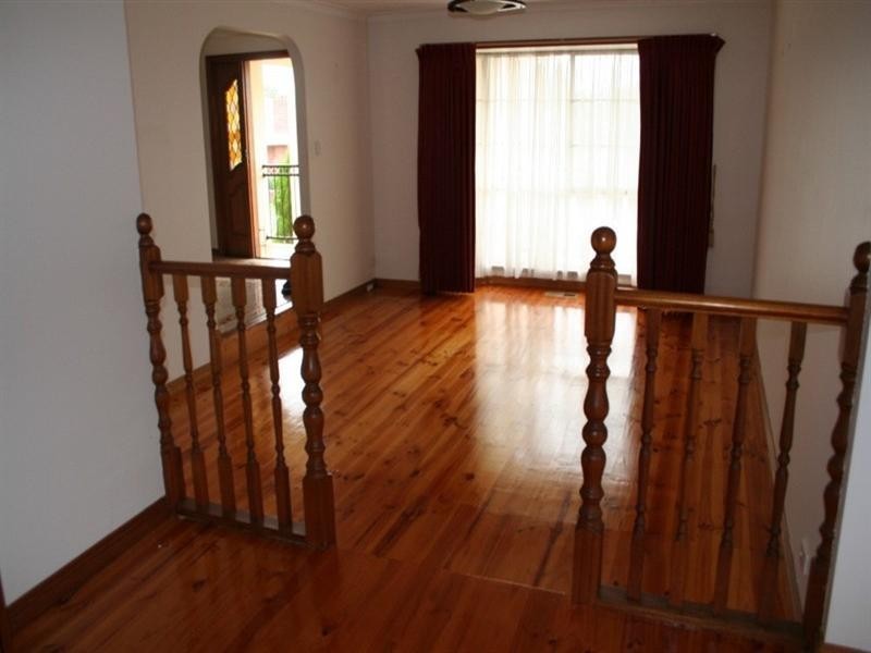 42 William Hovell Drive, Endeavour Hills VIC 3802