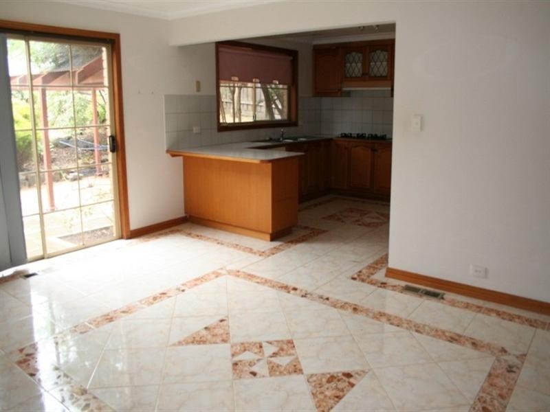 42 William Hovell Drive, Endeavour Hills VIC 3802