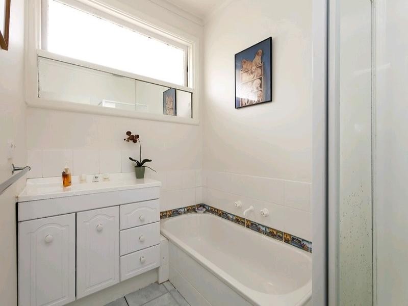 2/3 Ozone Road, Bayswater VIC 3153