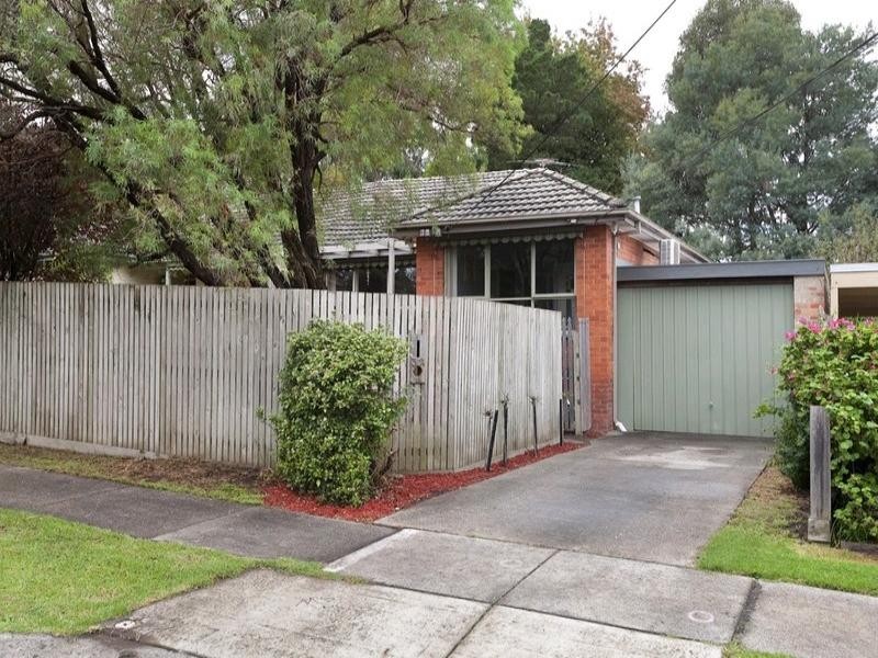 2/3 Ozone Road, Bayswater VIC 3153