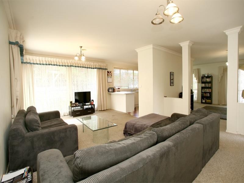 183 Karoo Road, Rowville VIC 3178