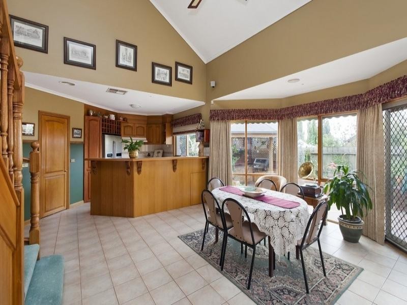 11 Catalpa Place, Lysterfield VIC 3156