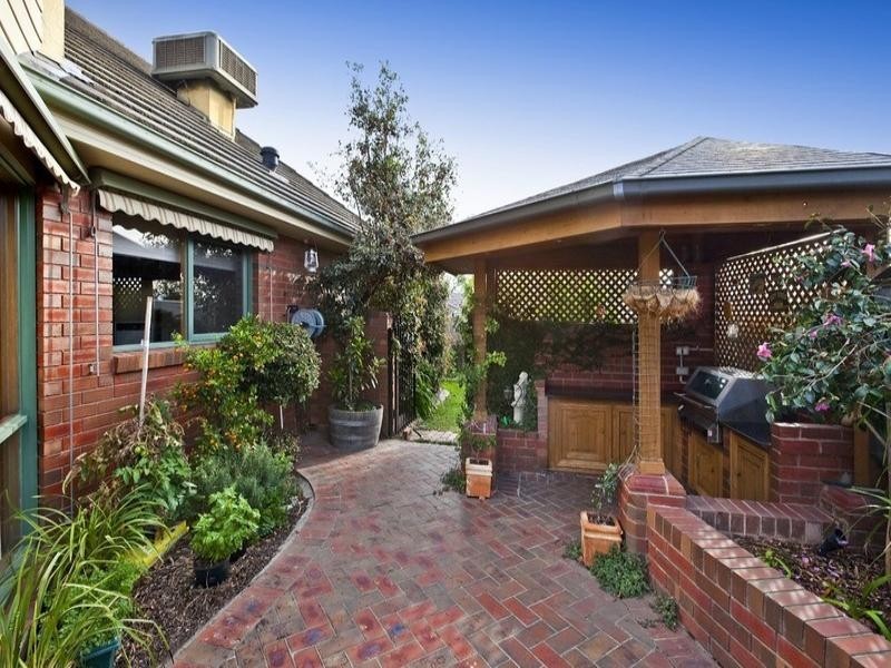 11 Catalpa Place, Lysterfield VIC 3156